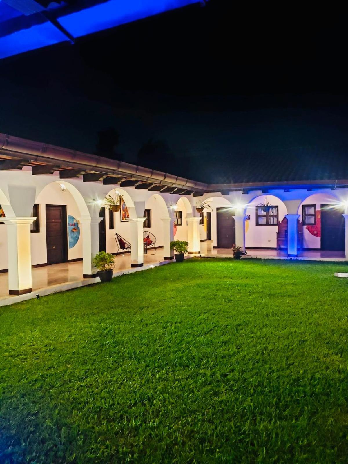 Luna Maya Boutique Hotel Антигуа-Гватемала Экстерьер фото