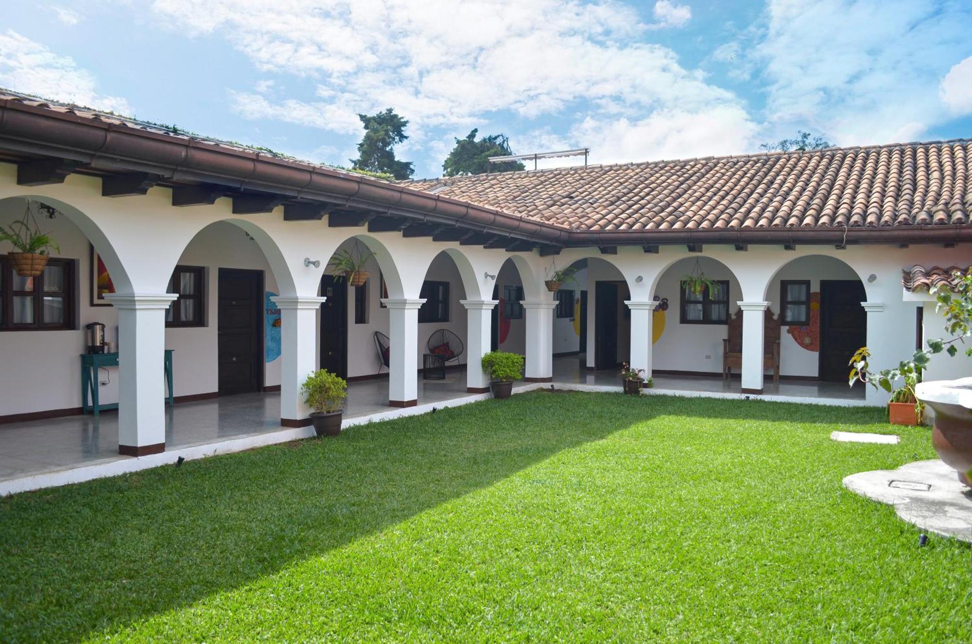 Luna Maya Boutique Hotel Антигуа-Гватемала Экстерьер фото